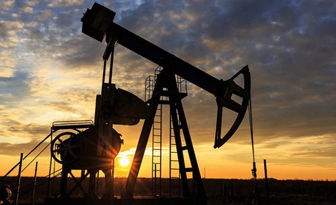 Выпуск №49: Кто сбивает цены на нефть?