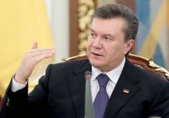Янукович одобрил закон об устранении ограничений в осуществлении хозяйственной деятельности