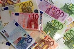 Евро резко подешевел после заявлений главы ЕЦБ