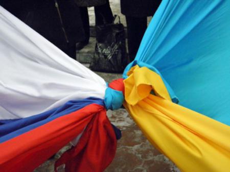 В России могут запретить денежные переводы в Украину