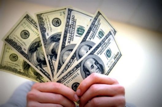 В НБУ пояснили рост курса доллара Рождеством и возмещением НДС